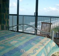Golden Sands Holiday Apartments - Surfers Gold Coast