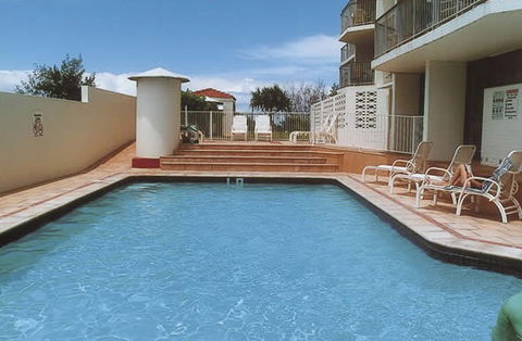 Golden Sands Holiday Apartments - Surfers Gold Coast 4