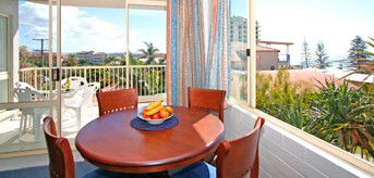 Surf Dance Holiday Units - Surfers Gold Coast 2