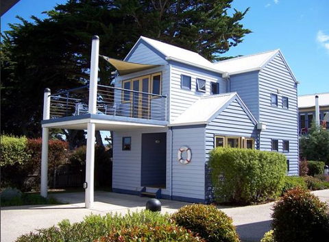 Rayville Boat Houses - Surfers Gold Coast 0