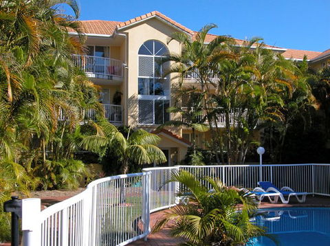 Regent Court Holiday Apartments - Surfers Gold Coast 3