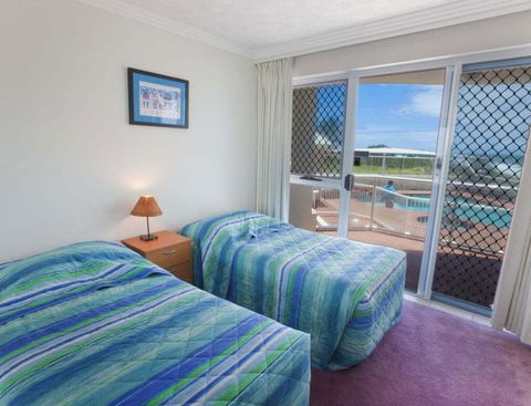 Regency On The Beach - Surfers Gold Coast 2