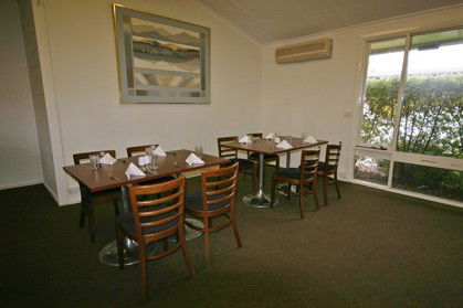 Red Cedars Motel - Surfers Gold Coast 1
