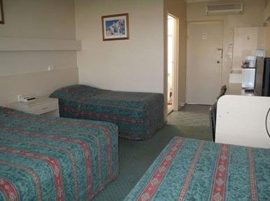 Acacia Motel - Surfers Gold Coast 3