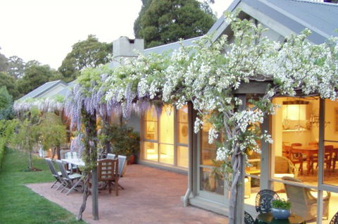 Tomah Mountain Lodge - Surfers Gold Coast 0