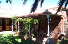 Nthaba Cottage - Surfers Gold Coast 4
