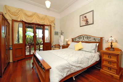 Above Bored Bed And Breakfast - Surfers Gold Coast 0