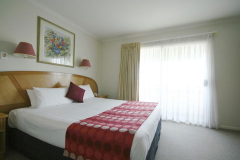 Cairns Sheridan Hotel - Surfers Gold Coast 2