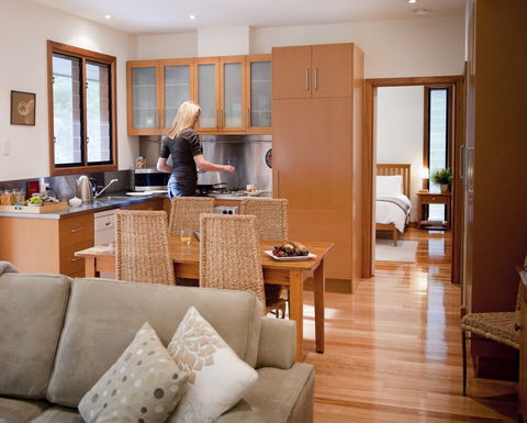 Cladich Pavilions - Surfers Gold Coast 2