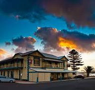 Arno Bay Hotel - Surfers Gold Coast