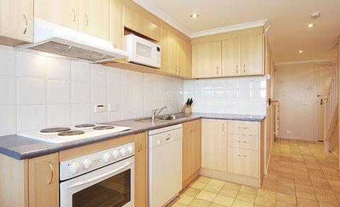 Arlberg Hotel Mt Buller - Surfers Gold Coast 5