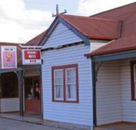 Benambra Hotel - Surfers Gold Coast