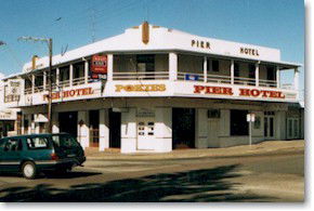 Pier Hotel - Surfers Gold Coast 0
