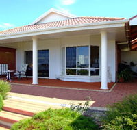 Close Encounters Bed and Breakfast - Surfers Gold Coast