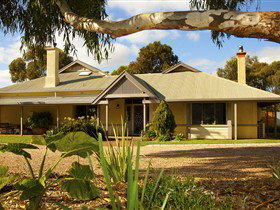 Whistler Farm - Surfers Gold Coast 0