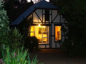Riddlesdown Cottage - Surfers Gold Coast 0