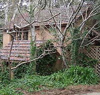 Crafers Cottages - Cherrytree Cottage - Surfers Gold Coast