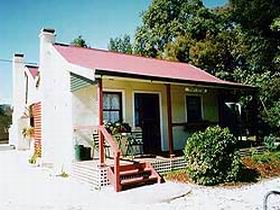 Trinity Cottage - Surfers Gold Coast 0