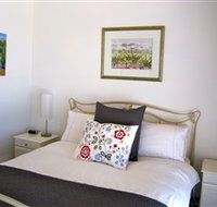 ArtWine Cottages - Surfers Gold Coast