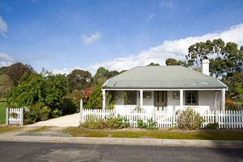Sarah's Cottage - Surfers Gold Coast 1