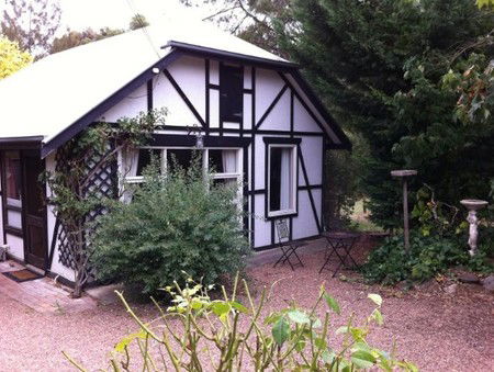 Riddlesdown Cottage - Surfers Gold Coast 1