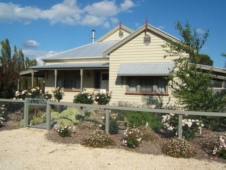 Willowbrook Cottages - Surfers Gold Coast 1