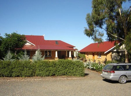 Stephanette's Cottage - Surfers Gold Coast 1