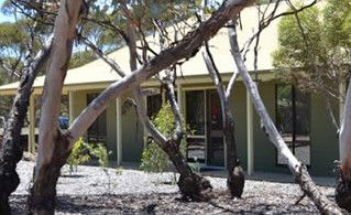 Riverbush Cottages - Surfers Gold Coast 1
