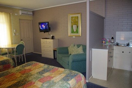 Lake View Apartments - Surfers Gold Coast 1