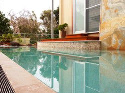Akasha Beach Retreat - Surfers Gold Coast 3