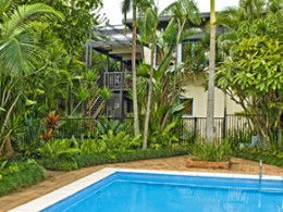 Beach House On Armstrong - Surfers Gold Coast 1