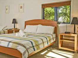 Beach House On Armstrong - Surfers Gold Coast 5