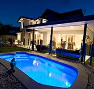 Serenity on Sallywattle - Surfers Gold Coast