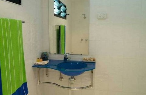 Darwin City Bed And Breakfast - Surfers Gold Coast 2