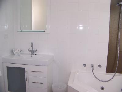 Anchorage At Victor Harbor Seafront Hotel - Surfers Gold Coast 3