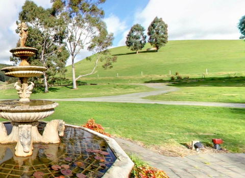 The Old Oak Bed And Breakfast - The Barn - Surfers Gold Coast 5