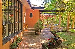 Adelaide Hills Retreats - Villa Lemoni - Surfers Gold Coast 0
