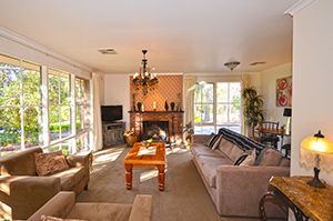 Adelaide Hills Retreats - Villa Lemoni - Surfers Gold Coast 2