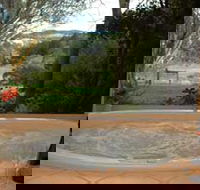 Adelaide Hills Country Cottages - The Nest - Surfers Gold Coast