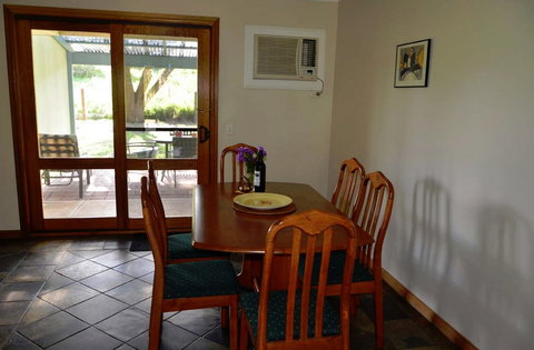 The Beach House - Normanville - Surfers Gold Coast 4