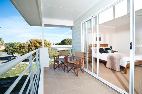 Coast & Vines @ Moana Beach - Surfers Gold Coast 4