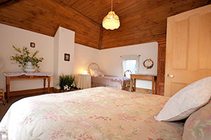 Adelaide Hills Retreats - Surfers Gold Coast 4