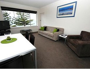 Southern Blue Apartments - Surfers Gold Coast 6