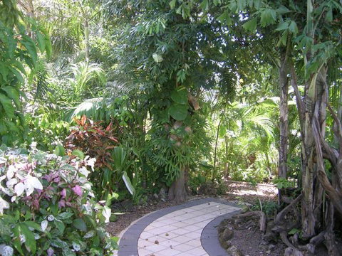 Cooktown Motel Pam's Place - Surfers Gold Coast 1