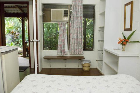 Cooktown Motel Pam's Place - Surfers Gold Coast 5
