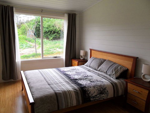 Elvenhome Farm Cottage - Surfers Gold Coast 3