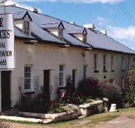 Lythgos Row of Romantic Cottages - Surfers Gold Coast