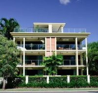 Cairns Beachfront Apartment - Surfers Gold Coast
