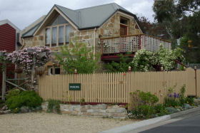 Cascade View Holiday Rentals - Surfers Gold Coast 0