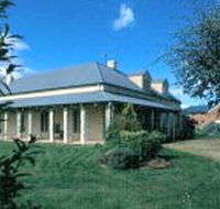 Strathmore Colonial Accommodation - Surfers Gold Coast